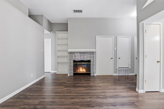 1729 Woodhall Way, Fort Worth, TX 76134