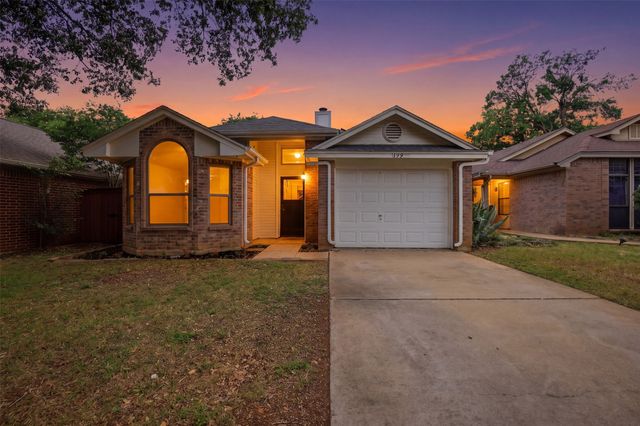 1729 Woodhall Way, Fort Worth, TX 76134