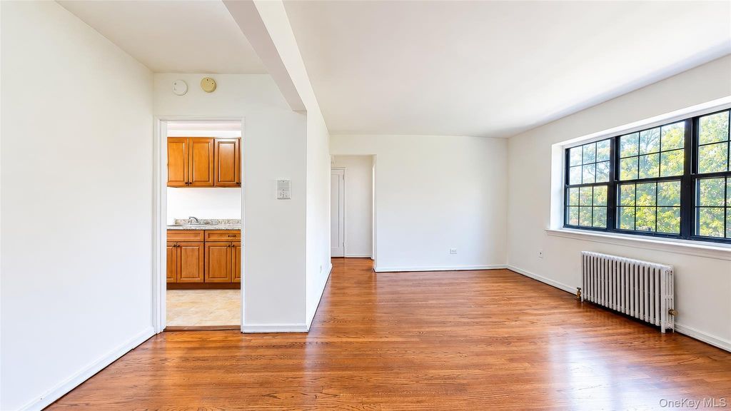 78-43 147th Street 3V, Kew Garden Hills, NY 11367 — photo 2
