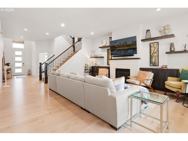137 N 45TH Cir, Camas, WA 98607