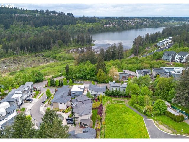 137 N 45TH Cir, Camas, WA 98607