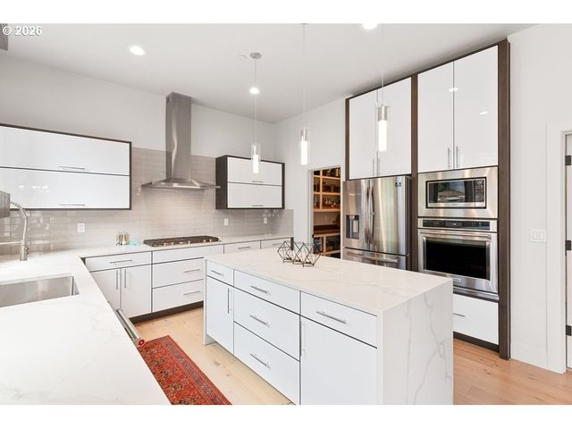 137 N 45TH Cir, Camas, WA 98607