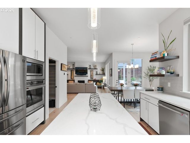 137 N 45TH Cir, Camas, WA 98607