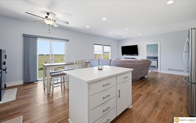 1086 Deveron Drive, Council Bluffs, IA 51503