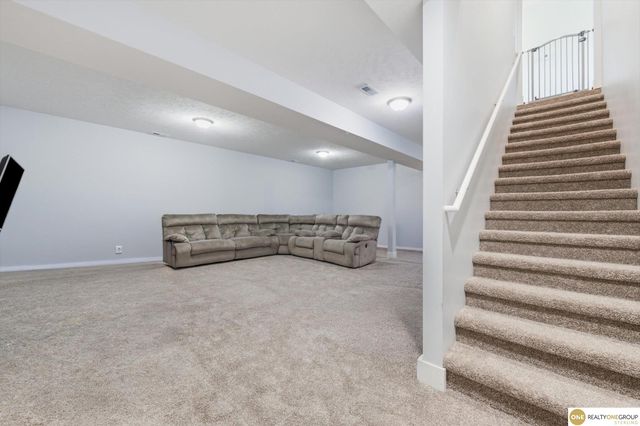 1086 Deveron Drive, Council Bluffs, IA 51503