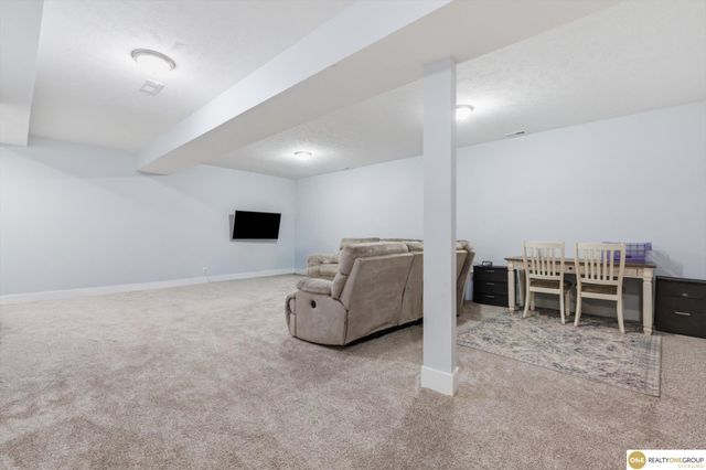 1086 Deveron Drive, Council Bluffs, IA 51503