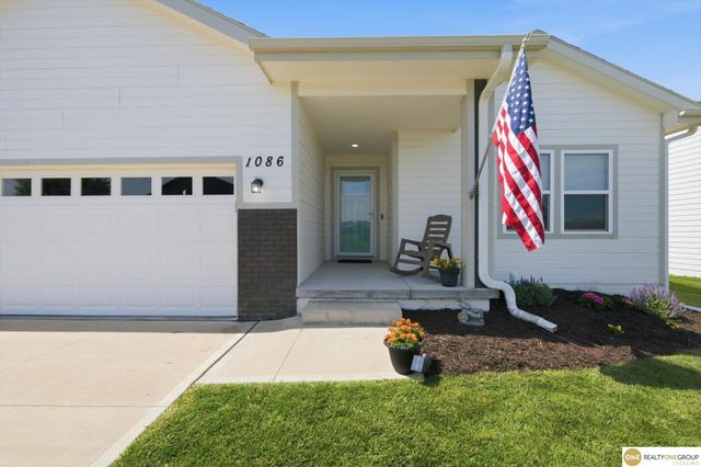 1086 Deveron Drive, Council Bluffs, IA 51503