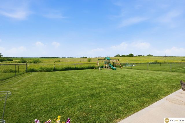 1086 Deveron Drive, Council Bluffs, IA 51503