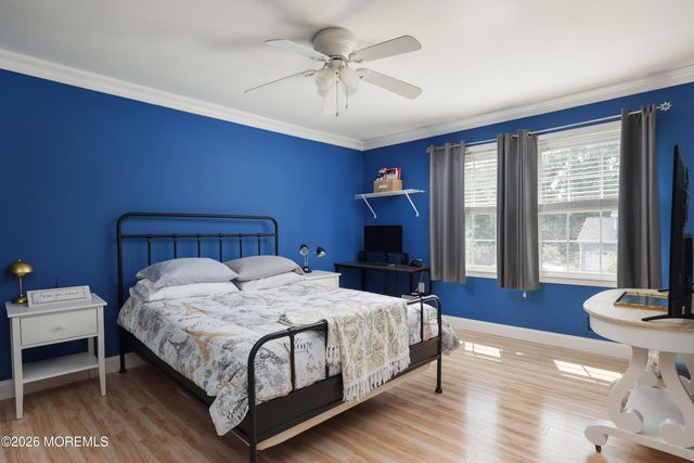18 Penny Lane, Bayville, NJ 08721