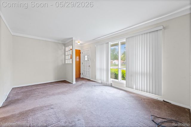 33565 John Hauk Street, Garden City, MI 48135
