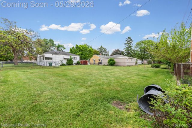33565 John Hauk Street, Garden City, MI 48135