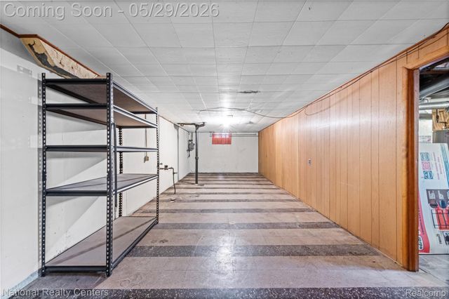 33565 John Hauk Street, Garden City, MI 48135