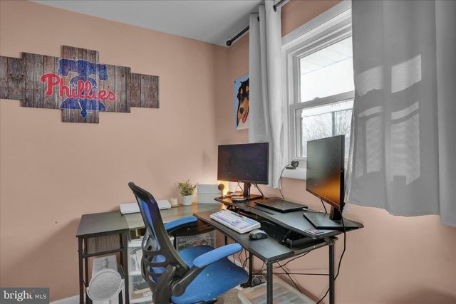 522 LINDEN ST, Leesport, PA 19533