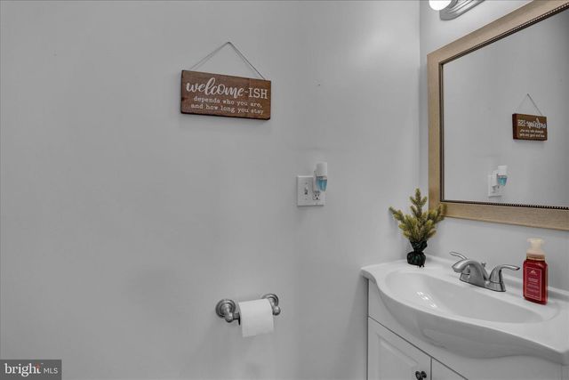 522 LINDEN ST, Leesport, PA 19533