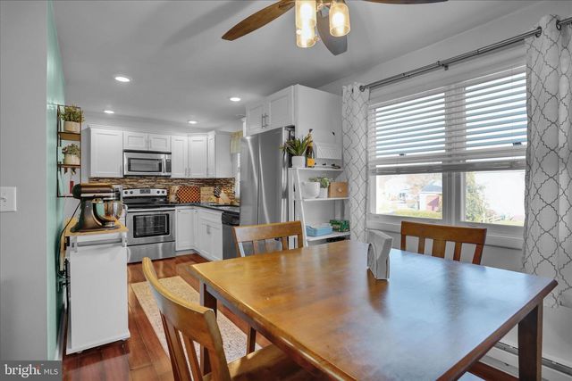 522 LINDEN ST, Leesport, PA 19533