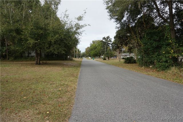 436 S Hibiscus Avenue, Crystal River, FL 34429