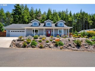 83591 SAUTER Dr, Florence, OR 97439