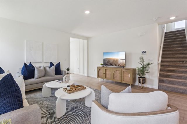 5114 MARSHELDER STREET, Apopka, FL 32712