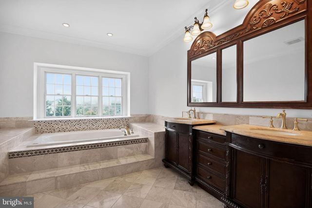 1368 WORTHINGTON CT, Ambler, PA 19002