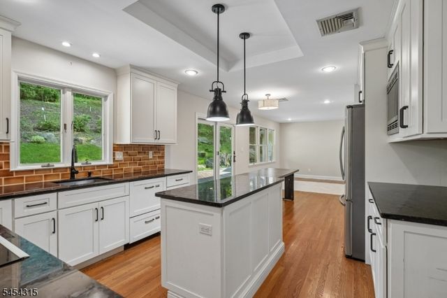 497 Mine Brook Rd, Bernards Twp., NJ 07931