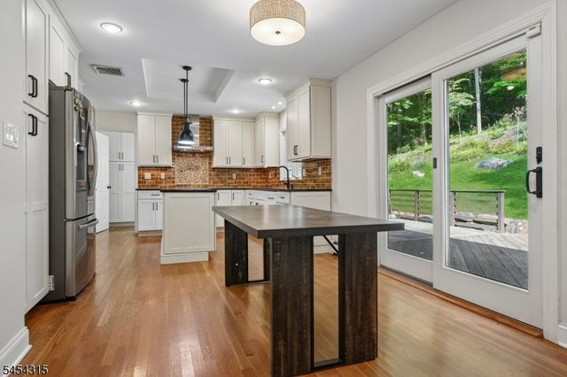 497 Mine Brook Rd, Bernards Twp., NJ 07931
