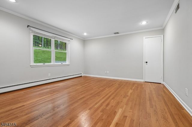 497 Mine Brook Rd, Bernards Twp., NJ 07931