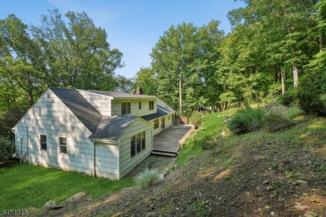 497 Mine Brook Rd, Bernards Twp., NJ 07931