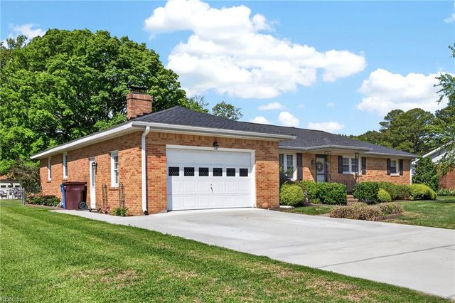 1256 Kingsway DR, Chesapeake, VA 23320