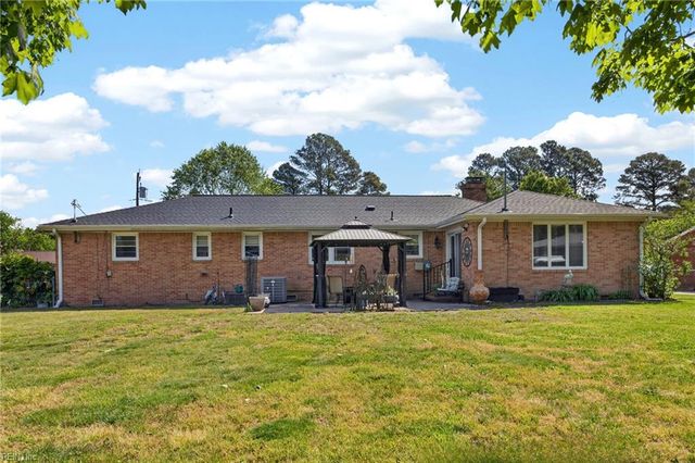 1256 Kingsway DR, Chesapeake, VA 23320