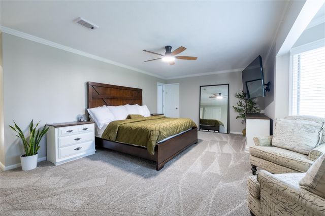 144 Lake View Circle, Montgomery, TX 77356