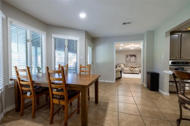 144 Lake View Circle, Montgomery, TX 77356