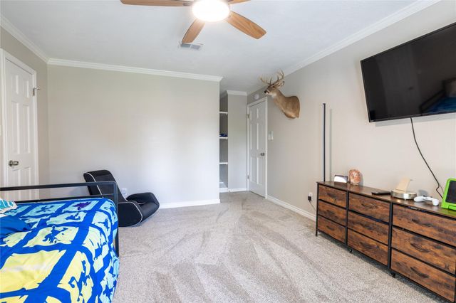 144 Lake View Circle, Montgomery, TX 77356