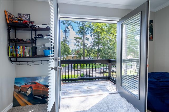 144 Lake View Circle, Montgomery, TX 77356