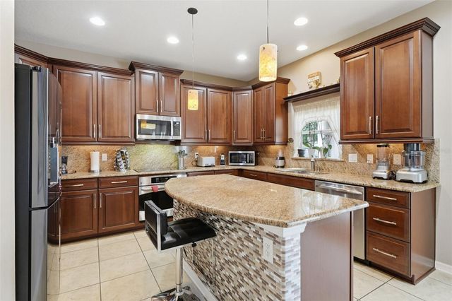 9015 VICKROY TERRACE, Oviedo, FL 32765