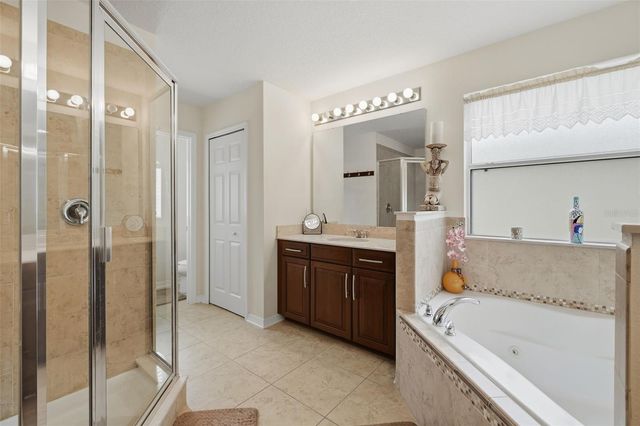 9015 VICKROY TERRACE, Oviedo, FL 32765