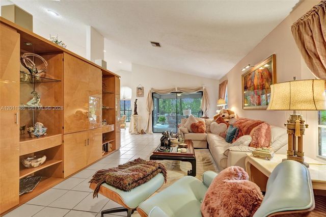 12321 Sand Wedge Dr, Boynton Beach, FL 33437