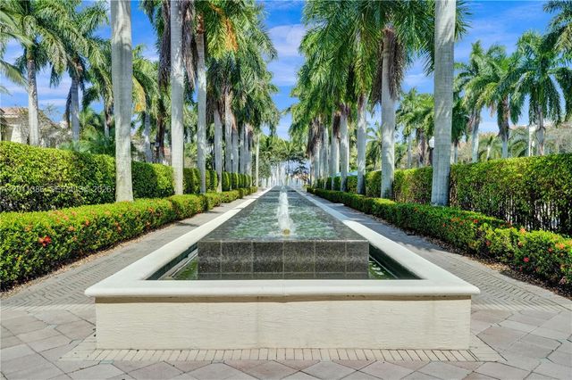 12321 Sand Wedge Dr, Boynton Beach, FL 33437