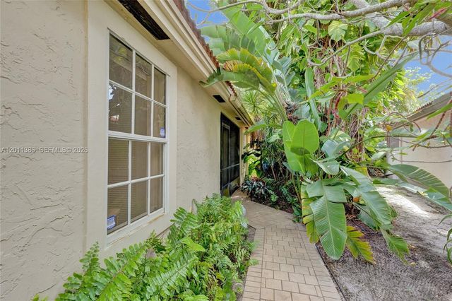 12321 Sand Wedge Dr, Boynton Beach, FL 33437