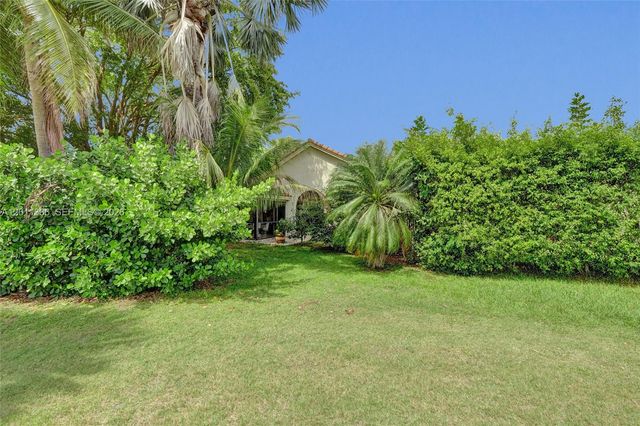 12321 Sand Wedge Dr, Boynton Beach, FL 33437