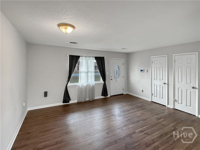 476 Elm Street, Hinesville, GA 31313