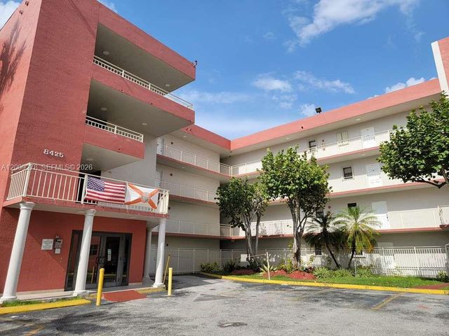 8425 NW 8th Street 306, Miami, FL 33126