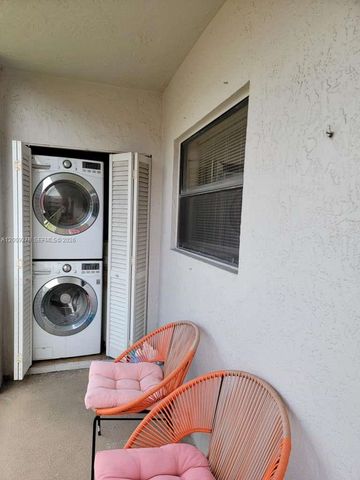8425 NW 8th Street 306, Miami, FL 33126