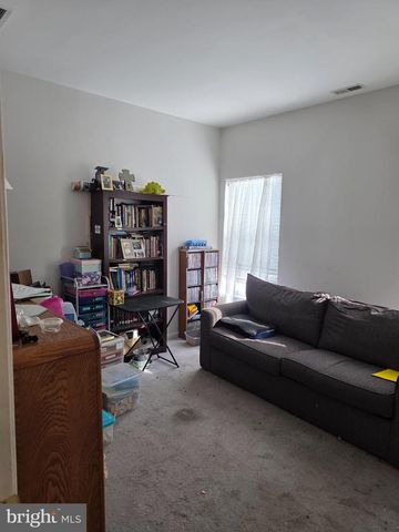 10 BELMONT AVE, Edgewater Park, NJ 08010