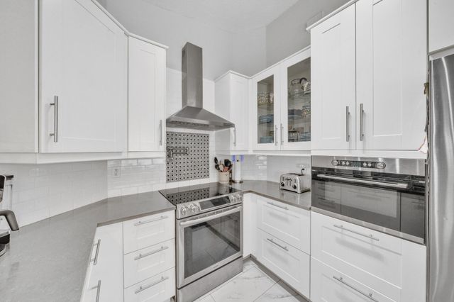 4249 NW 1st Drive, Deerfield Beach, FL 33442