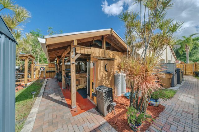 4249 NW 1st Drive, Deerfield Beach, FL 33442
