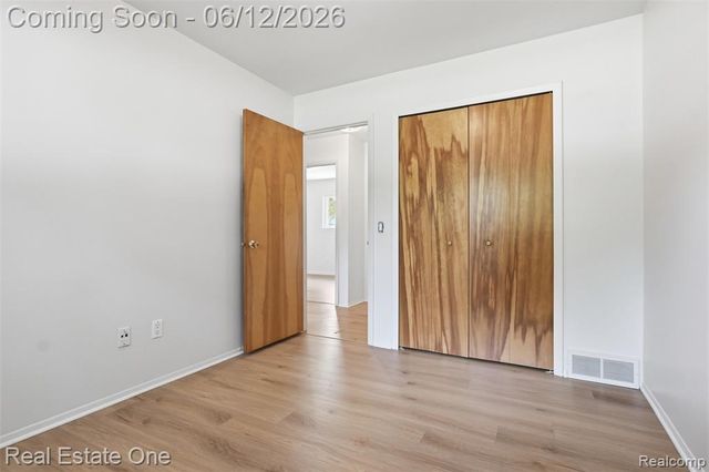 9649 Beech Daly Road, Redford, MI 48239