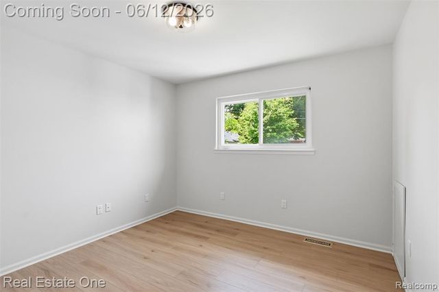9649 Beech Daly Road, Redford, MI 48239