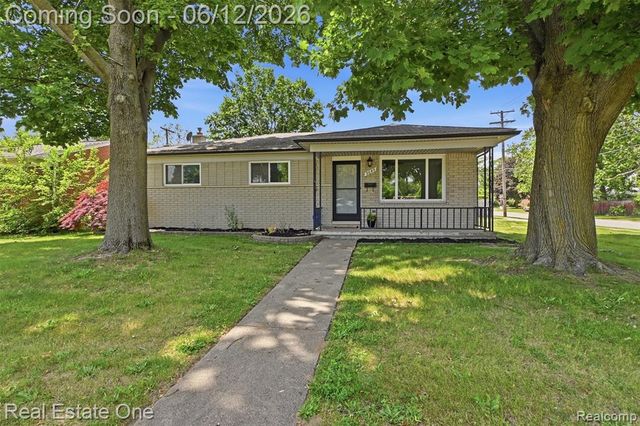 9649 Beech Daly Road, Redford, MI 48239