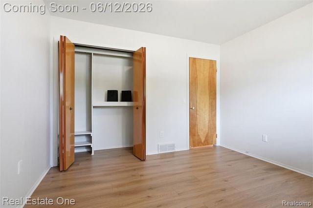 9649 Beech Daly Road, Redford, MI 48239