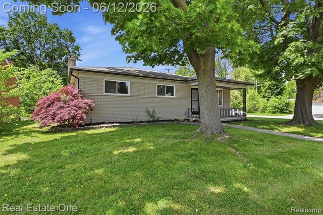 9649 Beech Daly Road, Redford, MI 48239